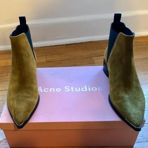Brand New Acne Studios Jensen Suede Chelsea boots